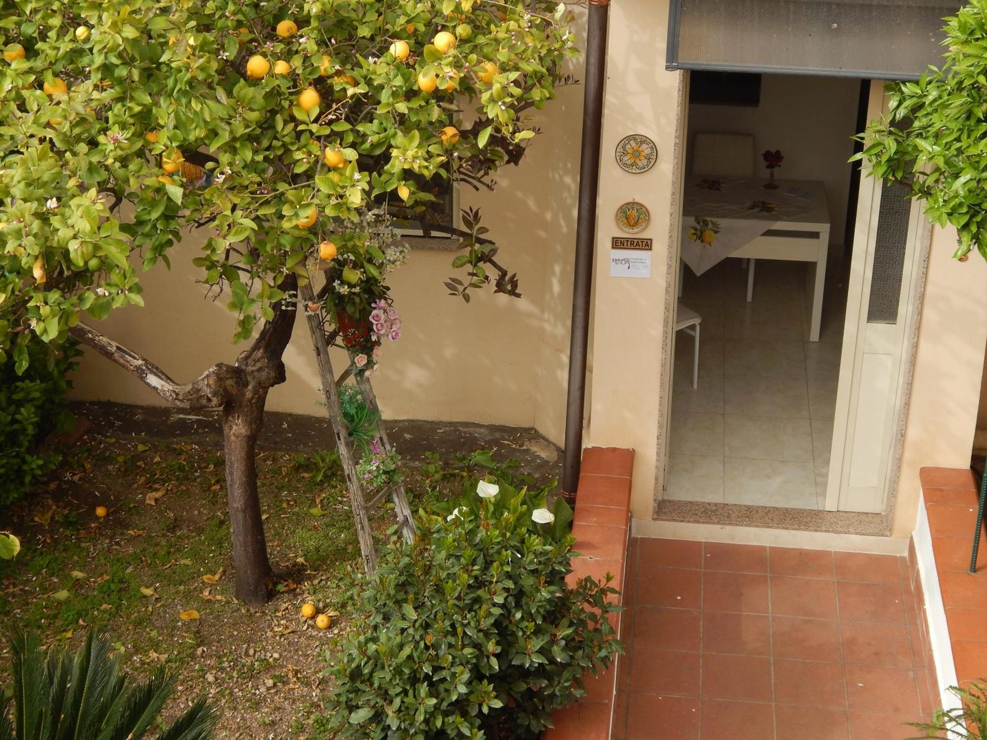 Nel Giardino Di Nunziatina Lägenhet Syrakusa Exteriör bild